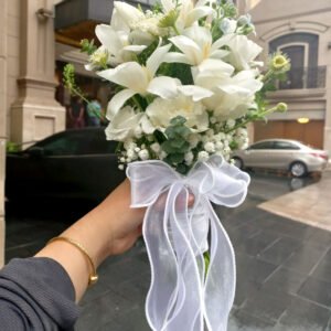 TLT0004 - Hoa cưới Tulip trắng phối hoa Thúy Châu 4 Tulip trắng mix Thúy Châu, cỏ Đồng Tiền, Babi trắng