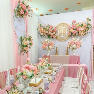 Trang-tri-dam-cuoi-theo-phong-cach-doc-dao-va-tinh-te