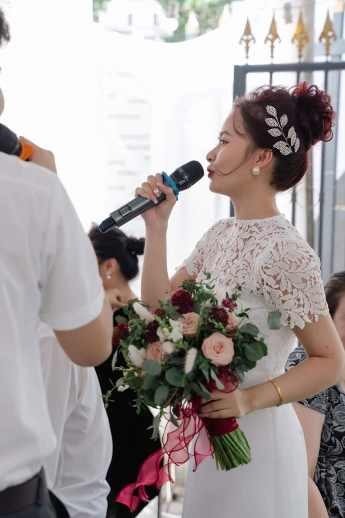 Hoa cưới Vintage đẹp - Cô dâu Trinh Sarah feedback 5 Bó hoa cưới Hoa cưới Scabiosa đẹp