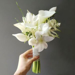 Hoa cưới Calla Lily mix Tulip và Hoa Hạnh Phúc Astilbe