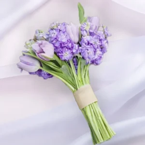 Hoa cầm tay cô dâu Tulip tím kết hợp Phi Yến tím