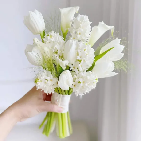 Hoa cưới cầm tay Dạ Lan Hương
