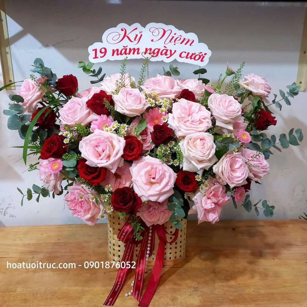 Giỏ hoa tặng kỷ niệm 19 năm ngày cưới